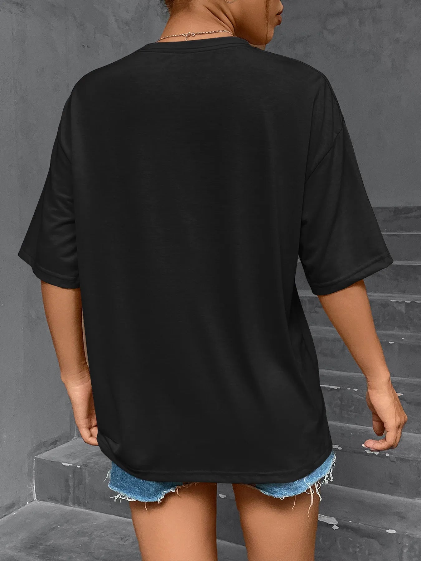 Round Neck Short Sleeve T-Shirt.