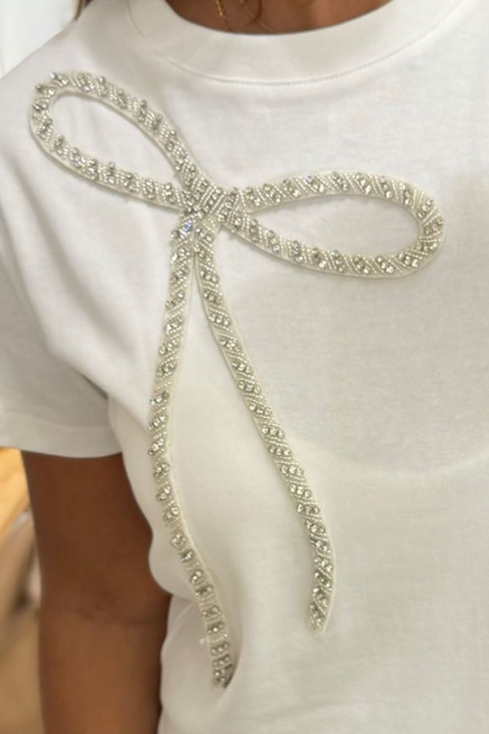 Rhinestone Bow Round Neck Short Sleeve T-Shirt.