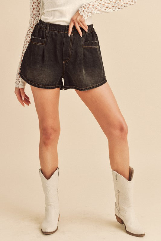 A cozy and stylish outfit perfect for any casual occasion, blending comfort with chic fashion.