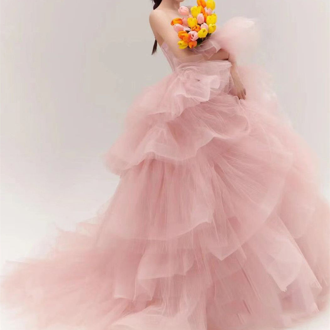 Bride's secret weapon: stunning wedding dresses that even Cinderella would envy!