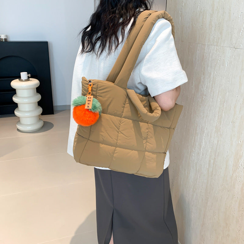 Chic plaid tote: spacious and stylish A&S Collection