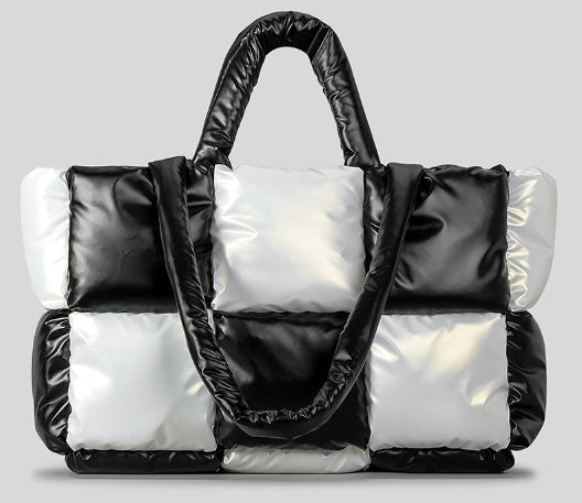 Elegant white puff tote: spacious, stylish, perfect for winter A&S Collection