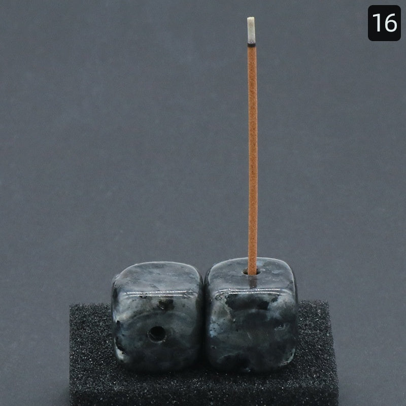 Exquisite crystal agate incense holders—add elegance to any space. CJ