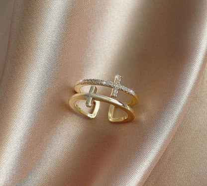 Double Cross Miniature Ring: Elegant Copper Design with Inlaid Zircon – Perfect for Adding a Touch of Sparkle and Sophistication to Any Look CJ
