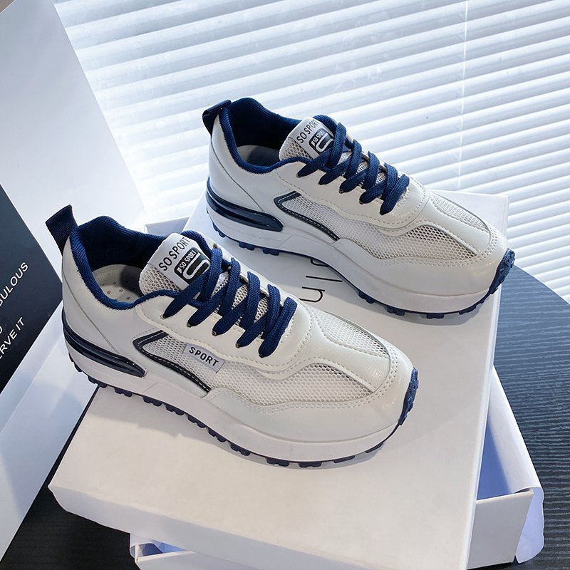 Forrest Gump-inspired sneakers: trendy all-white design, perfect for spring and a timeless academy style A&S Collection