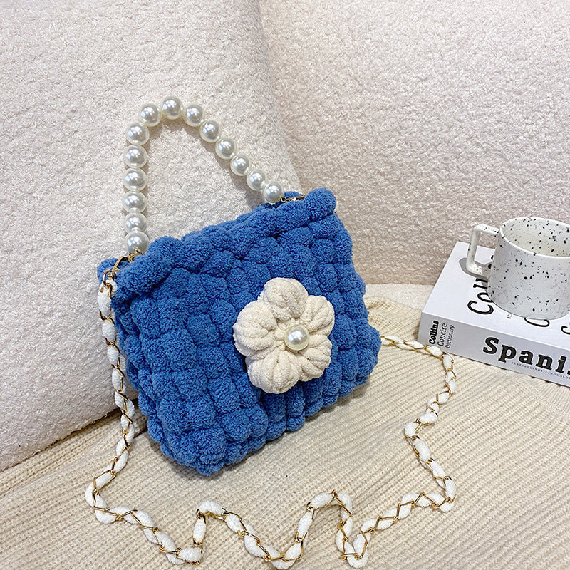 Charming hand-woven DIY bag: perfect gift for her. A&S Collection