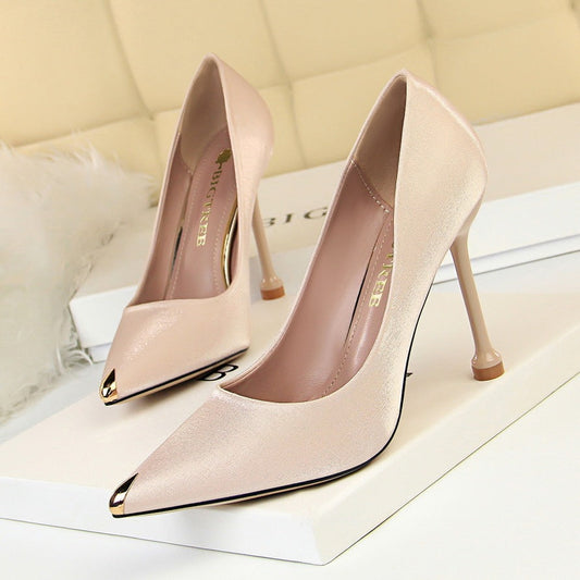 Shine with Elegance: Metallic Satin Stiletto Heels for Every Occasion CJ