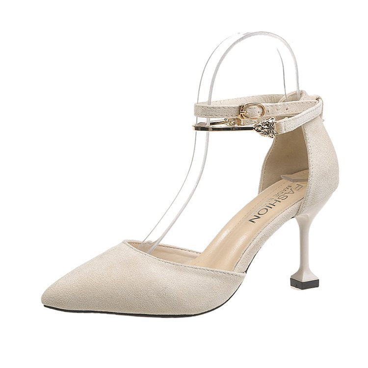 Striking Hollow Metal High Heels: A Bold Fashion Statement CJ
