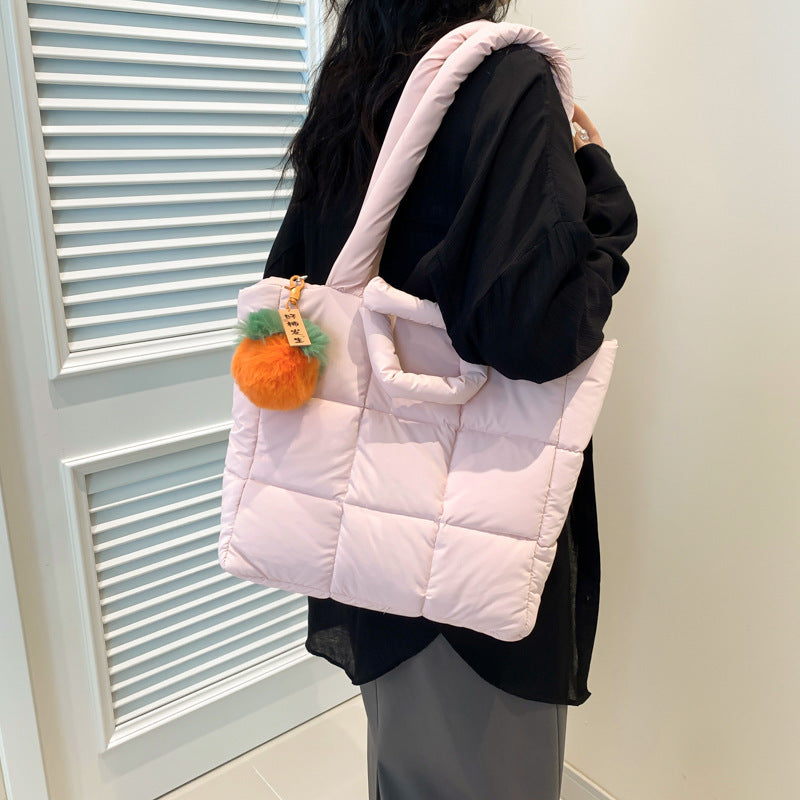 Chic plaid tote: spacious and stylish A&S Collection