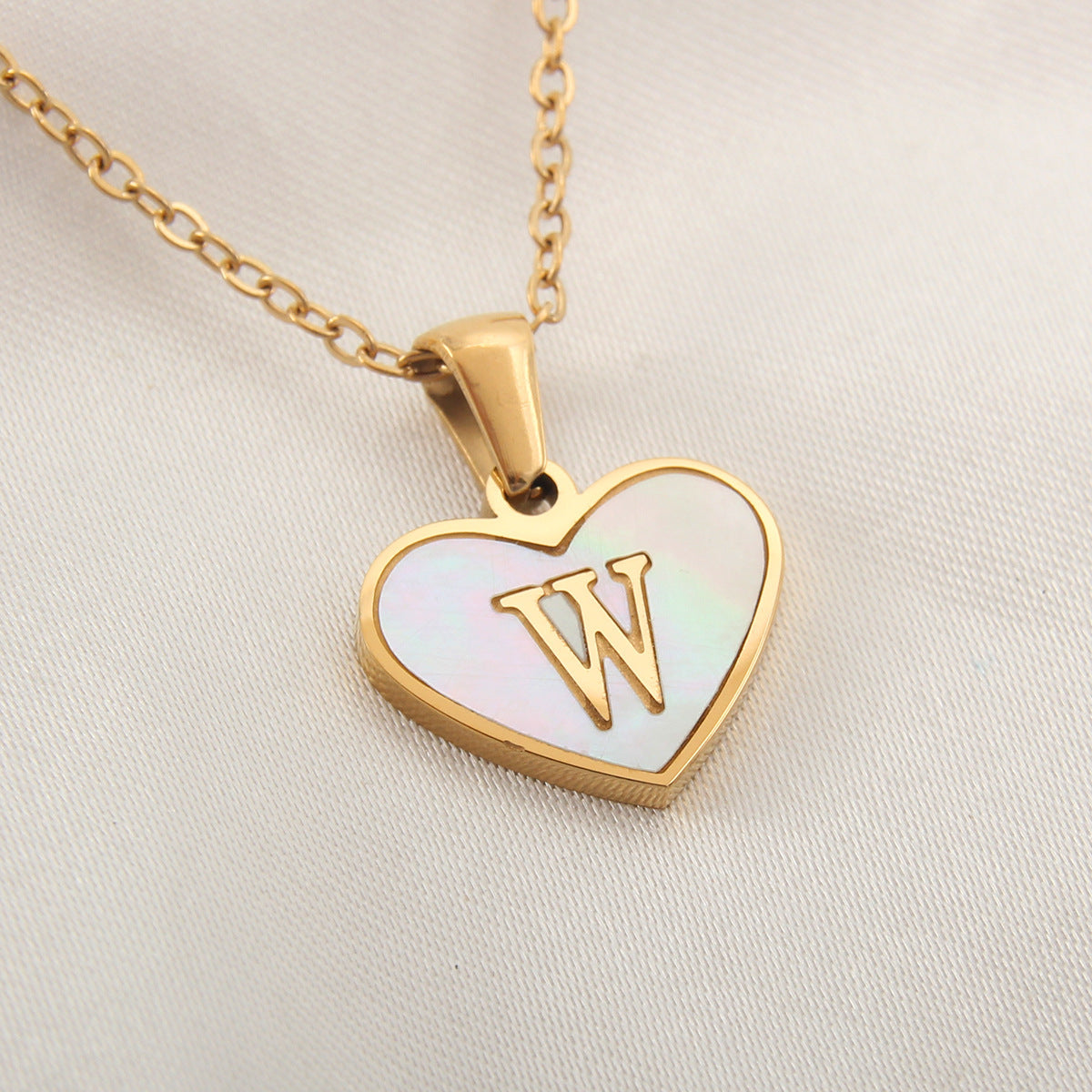 26 Letter Heart-shaped Necklace White Shell Love Clavicle Chain Fashion Personalized Necklace For Women Jewelry Valentine's Day A&S Collection