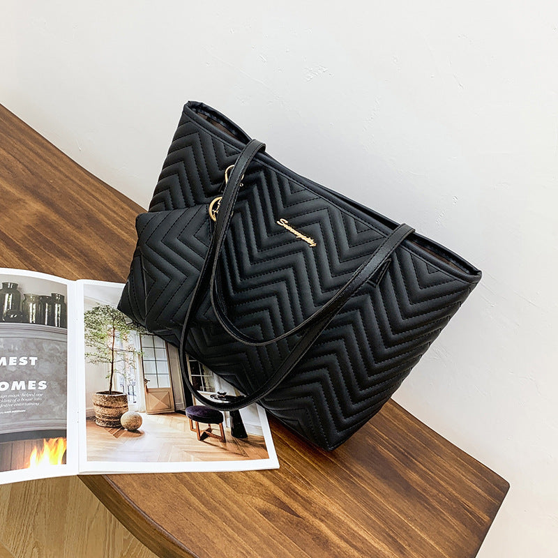 Women's Fashionable Wave Pattern Diamond Plaid Embroidered Shoulder Bag A&S Collection