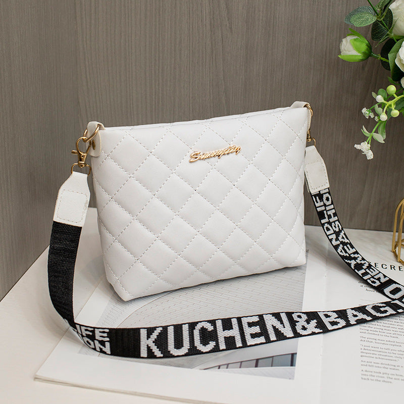 Trendy Small Messenger Bag for Women: Elegant Lingge Embroidery Design with Fashionable Chain Strap – Perfect Ladies’ Crossbody Purse for Everyday Style CJ