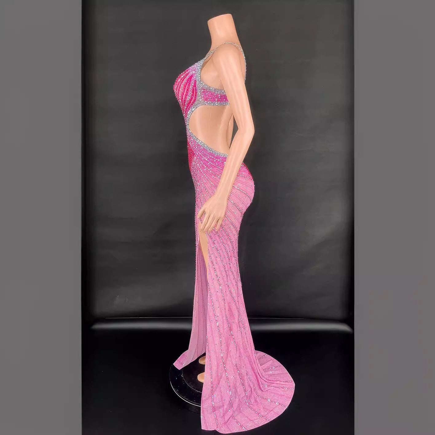 Show-Stopping Bodycon Dress: Sling-Style with Super Shiny Light Diamond Accents, Cinched Design, and Sleeveless Cut – Perfect for Parties and Stage Performances CJ