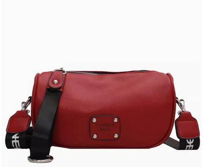 Chic and fashionable women's saddle bag A&S Collection
