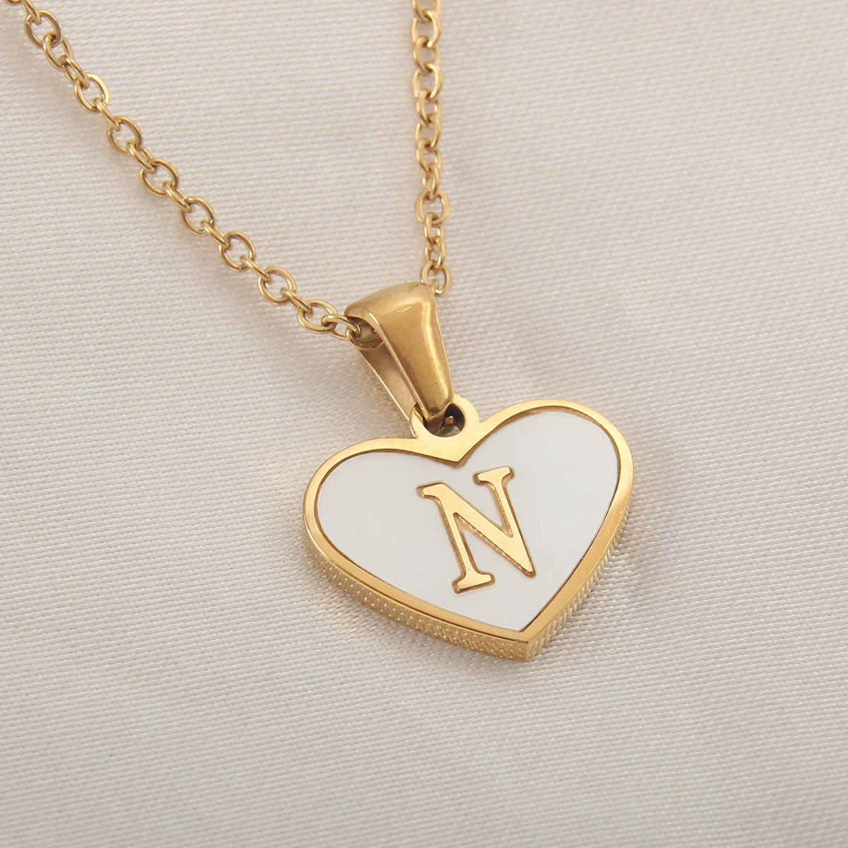 26 Letter Heart-shaped Necklace White Shell Love Clavicle Chain Fashion Personalized Necklace For Women Jewelry Valentine's Day A&S Collection