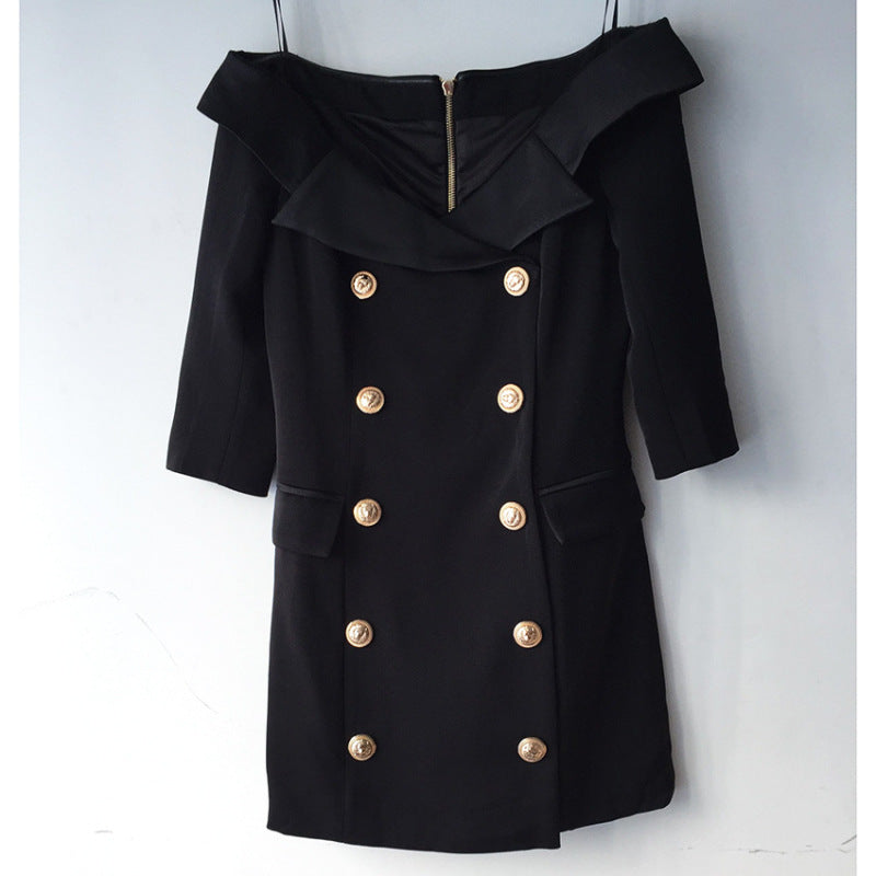 Autumn/winter celebrity fashion: Lion button double-breasted open-shoulder dress with a collar. A&S Collection
