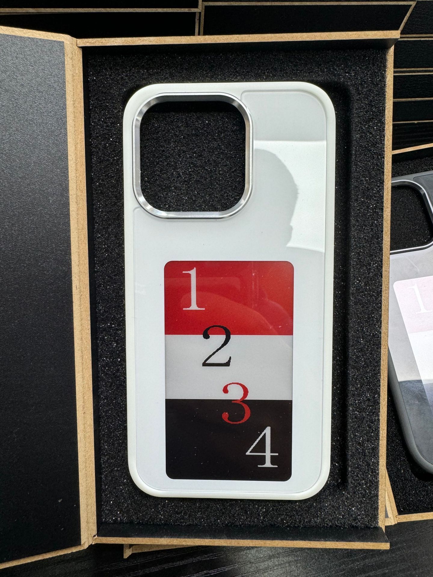 Luxury E-Ink Screen Phone Case: Personalized Design with Unlimited Screen Projection, Battery-Free Technology – New Designer Edition A&S Collection