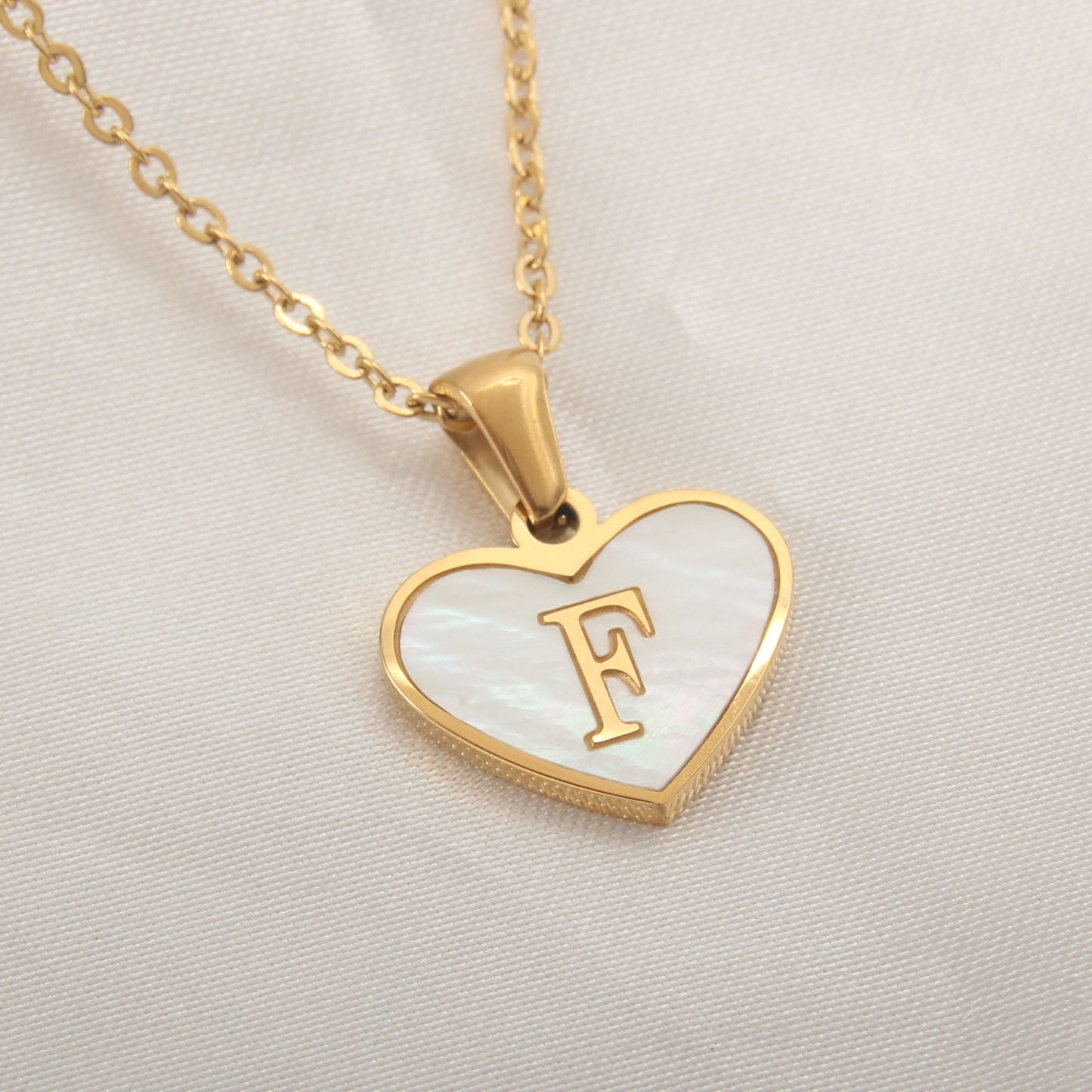 26 Letter Heart-shaped Necklace White Shell Love Clavicle Chain Fashion Personalized Necklace For Women Jewelry Valentine's Day A&S Collection