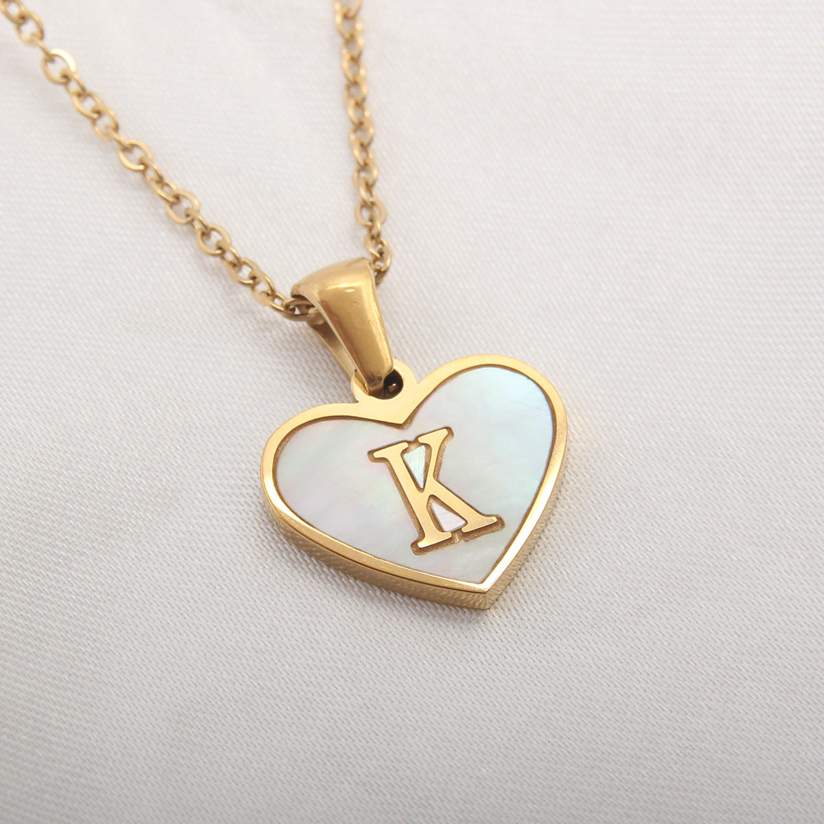 26 Letter Heart-shaped Necklace White Shell Love Clavicle Chain Fashion Personalized Necklace For Women Jewelry Valentine's Day A&S Collection