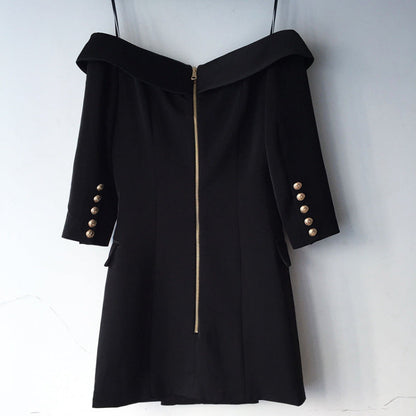 Autumn/winter celebrity fashion: Lion button double-breasted open-shoulder dress with a collar. A&S Collection