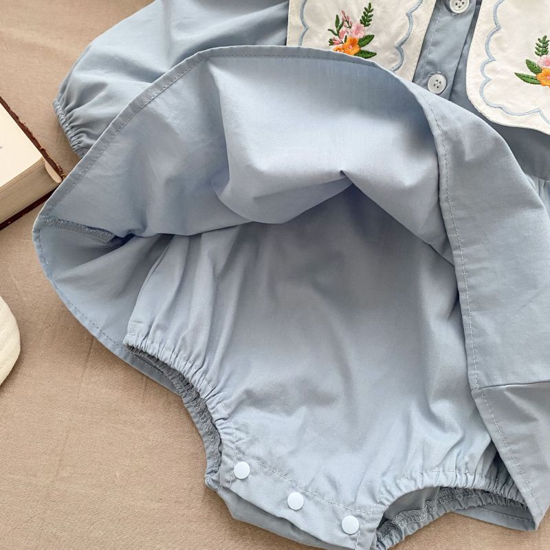 Charming baby outfit with a floral embroidered collar and blue beret A&S Collection