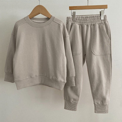 Autumn Baby Kids Unisex Casual Solid Color Long Sleeves Pullover and Chocolate Lily
